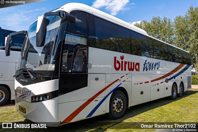 Birwa Tours 79 na cidade de Dronten, Flevoland, Países Baixos, por Omar Ramírez Thor2102. Número da foto: #12594360.