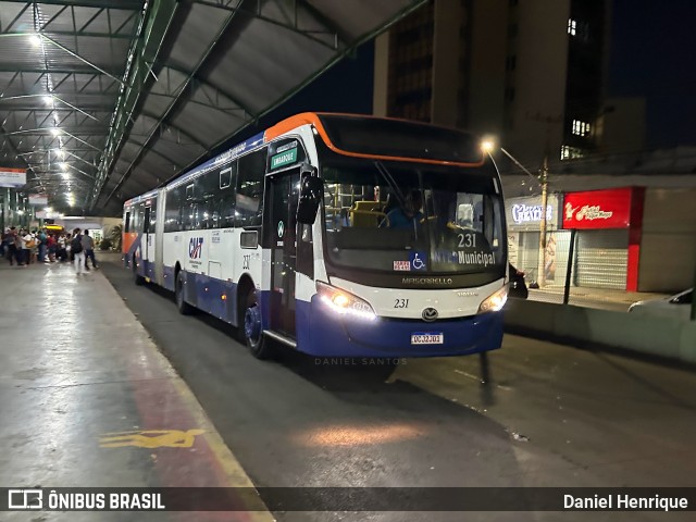 CMT - Consórcio Metropolitano Transportes 231 na cidade de Várzea Grande, Mato Grosso, Brasil, por Daniel Henrique. Número da foto: #12598572.