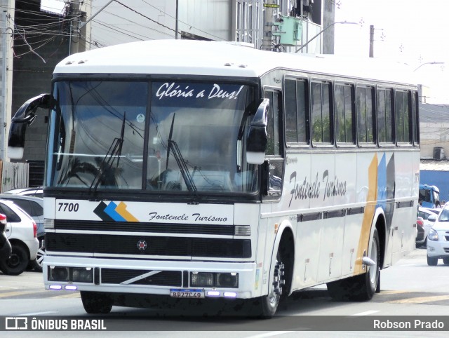 Fontenele Turismo 7700 na cidade de Barueri, São Paulo, Brasil, por Robson Prado. Número da foto: #12596981.