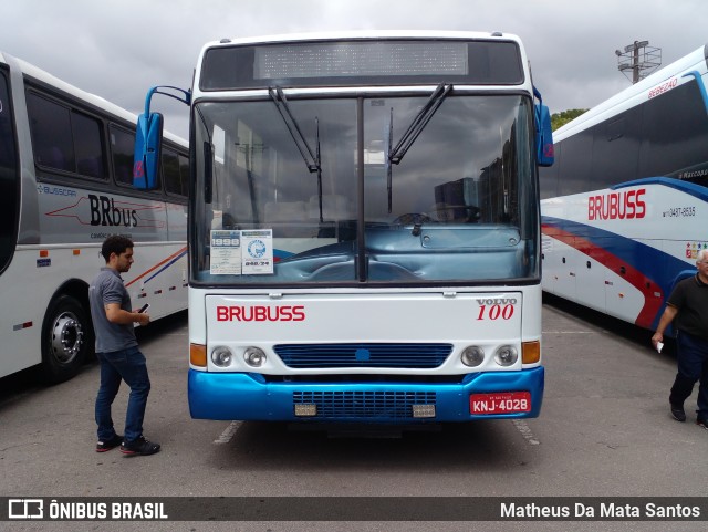 Brubuss Transportes 100 na cidade de Barueri, São Paulo, Brasil, por Matheus Da Mata Santos. Número da foto: #12598412.
