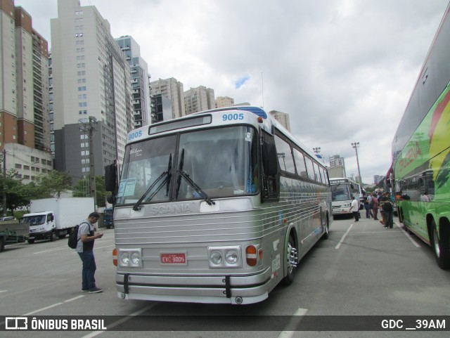 Ônibus Particulares 9005 na cidade de Barueri, São Paulo, Brasil, por GDC __39AM. Número da foto: #12598331.