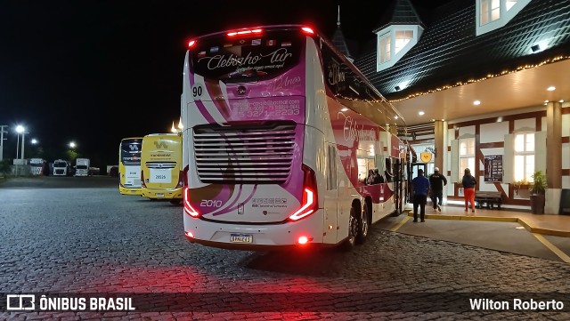 Clebinho Turismo 2010 na cidade de Queluz, São Paulo, Brasil, por Wilton Roberto. Número da foto: #12596342.