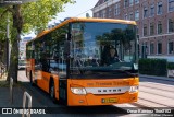 Van Fraassen Travelling 566 na cidade de Amsterdam, North Holland, Países Baixos, por Omar Ramírez Thor2102. Número da foto: #12597449.