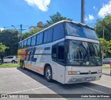 Ônibus Particulares 7013 na cidade de Barueri, São Paulo, Brasil, por Andre Santos de Moraes. Número da foto: #12596994.