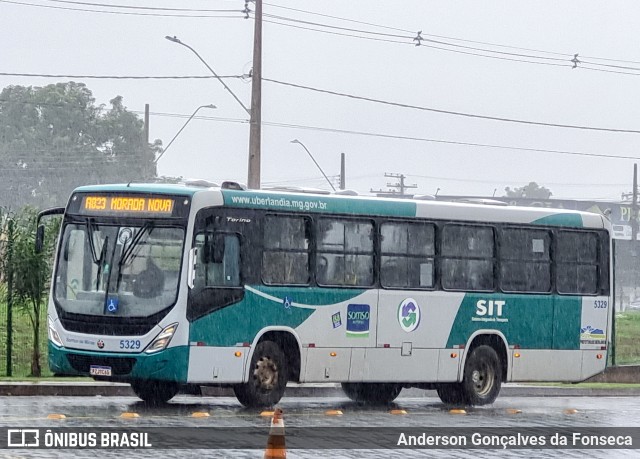 Viação Sorriso de Minas 5329 na cidade de Uberlândia, Minas Gerais, Brasil, por Anderson Gonçalves da Fonseca. Número da foto: #12601260.