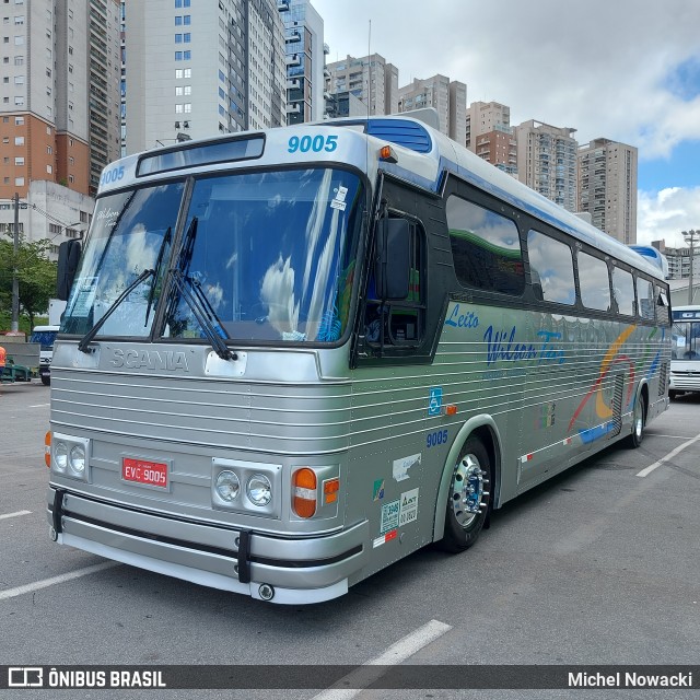 Wilson Tur 9005 na cidade de Barueri, São Paulo, Brasil, por Michel Nowacki. Número da foto: #12601183.