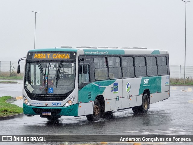 Viação Sorriso de Minas 54317 na cidade de Uberlândia, Minas Gerais, Brasil, por Anderson Gonçalves da Fonseca. Número da foto: #12601288.