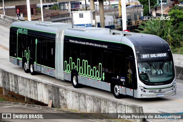 BRT Salvador 42011 na cidade de Salvador, Bahia, Brasil, por Felipe Pessoa de Albuquerque. Número da foto: #12600308.