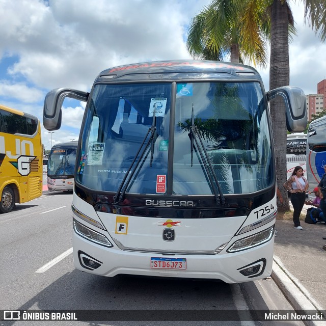 Viação Piracicabana 7254 na cidade de Barueri, São Paulo, Brasil, por Michel Nowacki. Número da foto: #12600868.