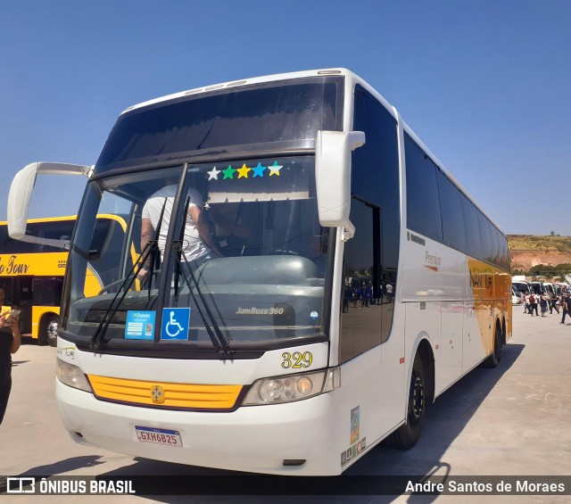 Nani Tur 329 na cidade de Duque de Caxias, Rio de Janeiro, Brasil, por Andre Santos de Moraes. Número da foto: #12599906.