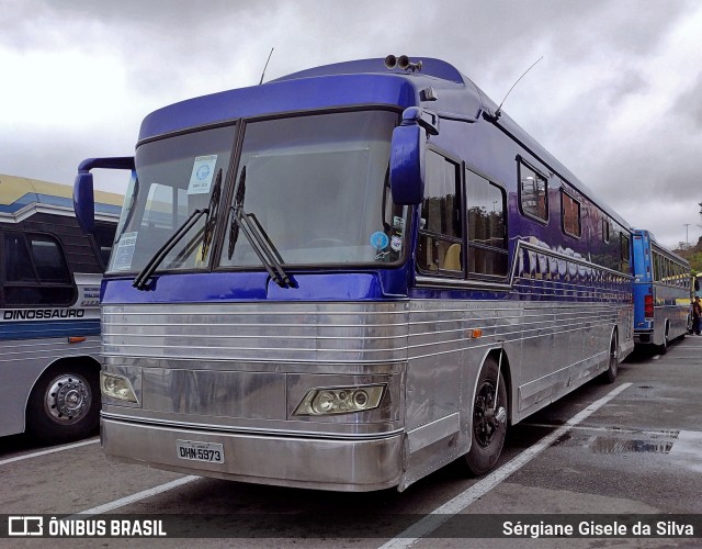 Motorhomes 5973 na cidade de Barueri, São Paulo, Brasil, por Sérgiane Gisele da Silva. Número da foto: #12602161.