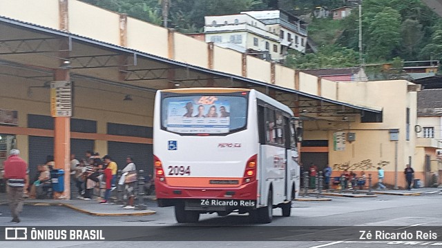 Petro Ita Transportes Coletivos de Passageiros 2094 na cidade de Petrópolis, Rio de Janeiro, Brasil, por Zé Ricardo Reis. Número da foto: #12601891.