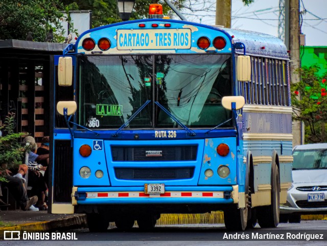 Transportes Otto y Eladio Leiva 02 na cidade de Tres Ríos, La Unión, Cartago, Costa Rica, por Andrés Martínez Rodríguez. Número da foto: #12601545.