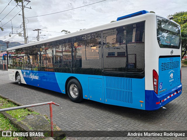 Transportes Otto y Eladio Leiva 04 na cidade de Tres Ríos, La Unión, Cartago, Costa Rica, por Andrés Martínez Rodríguez. Número da foto: #12601519.