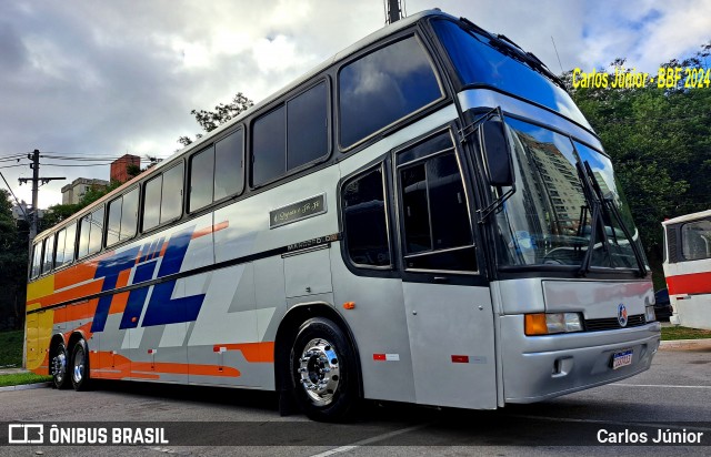 Ônibus Particulares 7013 na cidade de Barueri, São Paulo, Brasil, por Carlos Júnior. Número da foto: #12601902.