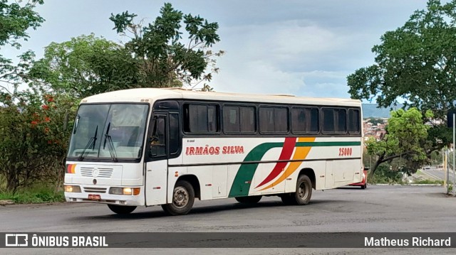 Irmãos Silva 25000 na cidade de Montes Claros, Minas Gerais, Brasil, por Matheus Richard. Número da foto: #12534878.