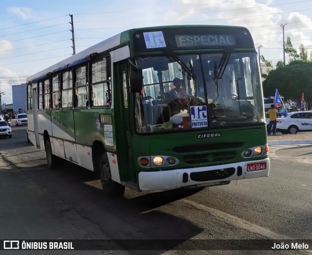 Ônibus Particulares 46 na cidade de Maceió, Alagoas, Brasil, por João Melo. Número da foto: #12537031.