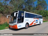 Ônibus Particulares 5099 na cidade de Virgínia, Minas Gerais, Brasil, por Adilson Ribeiro de Oliveira. Número da foto: #12536604.