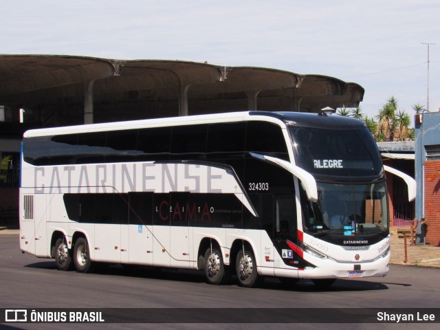 Auto Viação Catarinense 324303 na cidade de Porto Alegre, Rio Grande do Sul, Brasil, por Shayan Lee. Número da foto: #12539898.