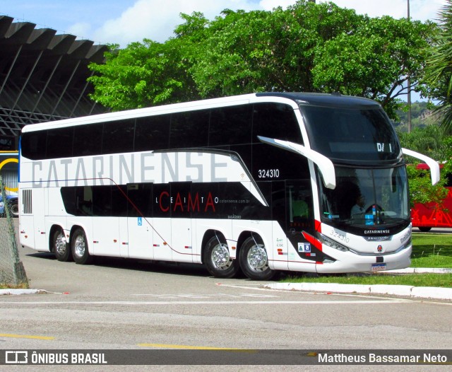 Auto Viação Catarinense 324310 na cidade de Florianópolis, Santa Catarina, Brasil, por Mattheus Bassamar Neto. Número da foto: #12541008.