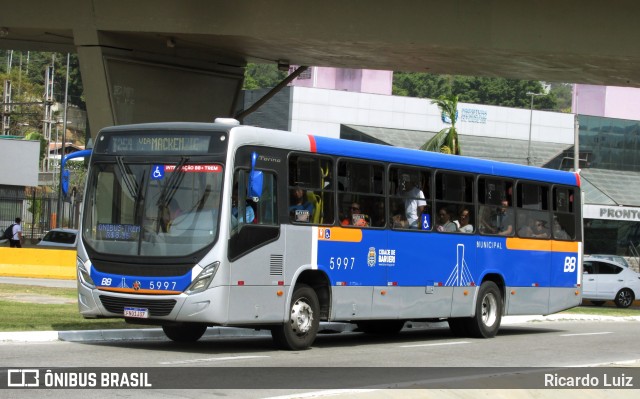 BB Transportes e Turismo 5997 na cidade de Barueri, São Paulo, Brasil, por Ricardo Luiz. Número da foto: #12540454.