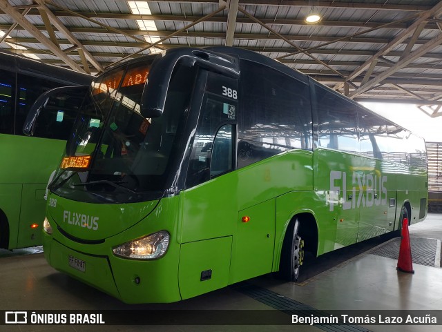 FlixBus 388 na cidade de Estación Central, Santiago, Metropolitana de Santiago, Chile, por Benjamín Tomás Lazo Acuña. Número da foto: #12543326.