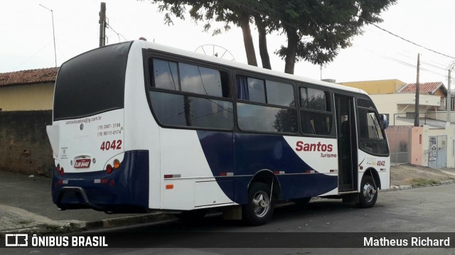 Santos Turismo Locadora de Veículos 4042 na cidade de Hortolândia, São Paulo, Brasil, por Matheus Richard. Número da foto: #12542299.