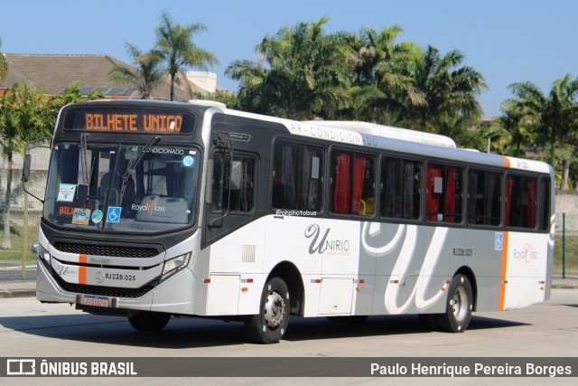 UniRio Transportes RJ 228.025 na cidade de Rio de Janeiro, Rio de Janeiro, Brasil, por Paulo Henrique Pereira Borges. Número da foto: #12543021.