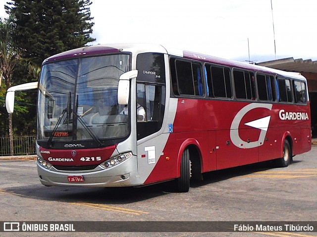 Expresso Gardenia 4215 na cidade de Três Corações, Minas Gerais, Brasil, por Fábio Mateus Tibúrcio. Número da foto: #12546702.