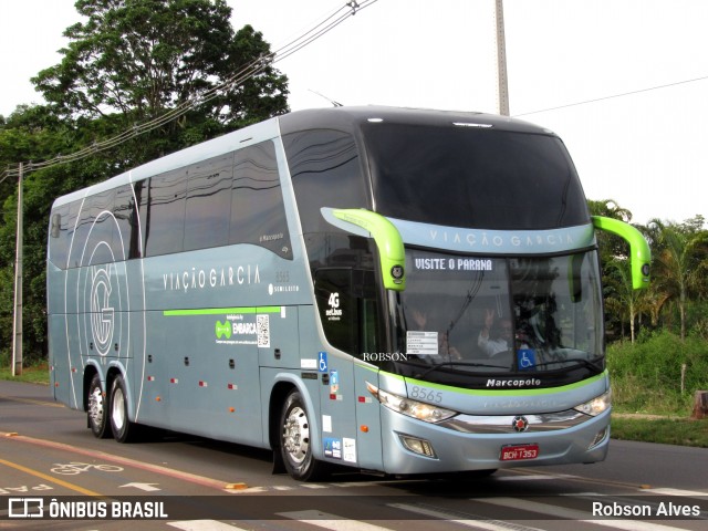 Viação Garcia 8565 na cidade de Paranavaí, Paraná, Brasil, por Robson Alves. Número da foto: #12606364.
