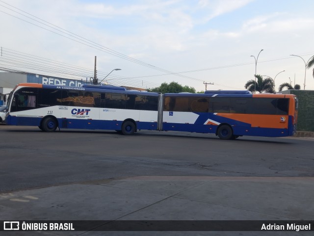 CMT - Consórcio Metropolitano Transportes 231 na cidade de Várzea Grande, Mato Grosso, Brasil, por Adrian Miguel. Número da foto: #12604015.