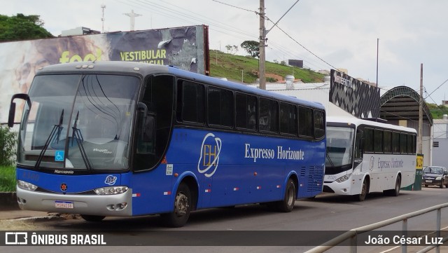 Expresso Horizonte 8300 na cidade de Oliveira, Minas Gerais, Brasil, por João César Luz. Número da foto: #12604149.