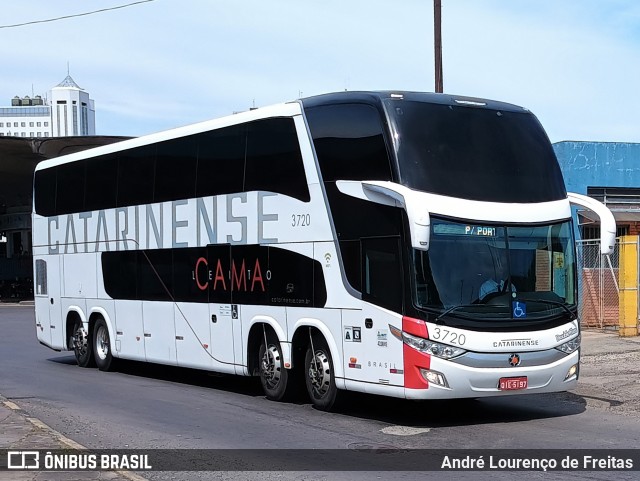 Auto Viação Catarinense 3720 na cidade de Porto Alegre, Rio Grande do Sul, Brasil, por André Lourenço de Freitas. Número da foto: #12630364.