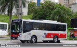 Pêssego Transportes 4 7054 na cidade de Barueri, São Paulo, Brasil, por Francisco Ivano. Número da foto: #12632013.