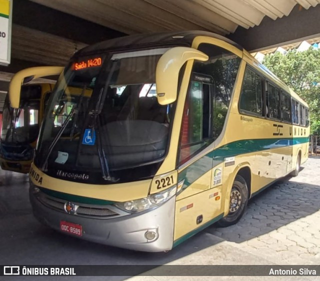 Empresa Unida Mansur e Filhos 2221 na cidade de Viçosa, Minas Gerais, Brasil, por Antonio Silva. Número da foto: #12632943.