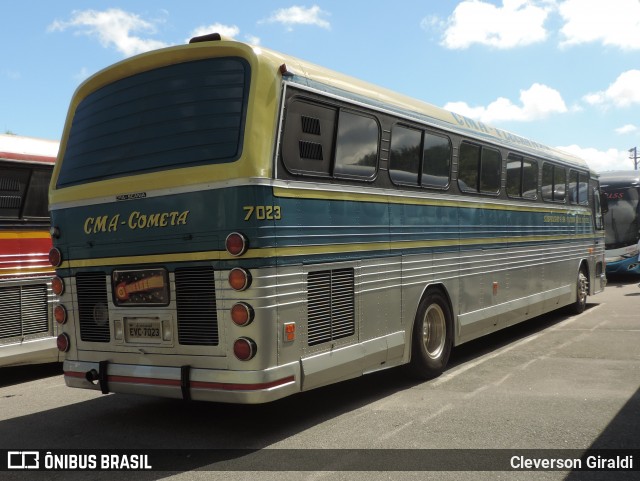 Ônibus Particulares 7023 na cidade de Barueri, São Paulo, Brasil, por Cleverson Giraldi. Número da foto: #12633621.