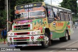 Empresa De Transporte Línea 98 El Escobero 20 na cidade de Caacupé, Cordillera, Paraguai, por José Paredes. Número da foto: #12634282.