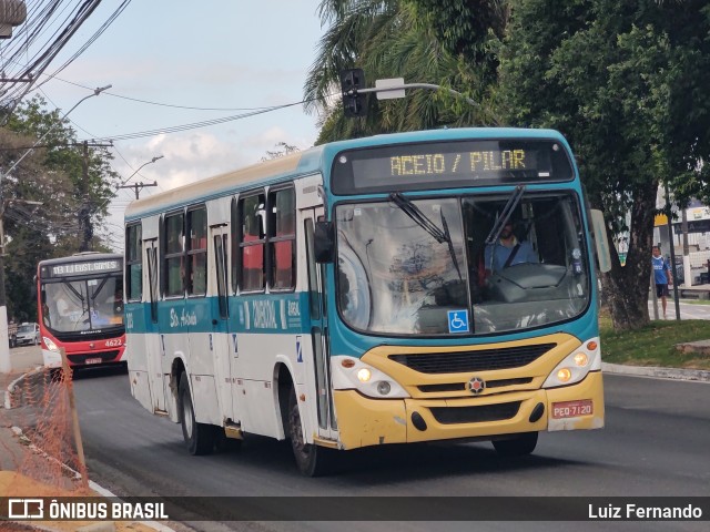 Expresso Santo Antônio 203 na cidade de Maceió, Alagoas, Brasil, por Luiz Fernando. Número da foto: #12639170.