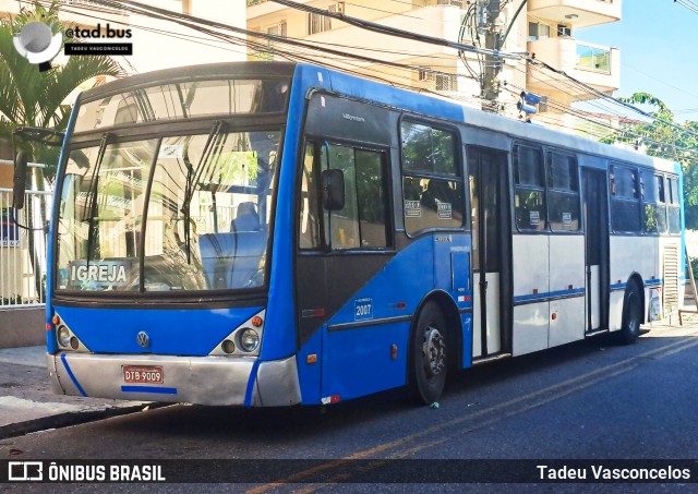 Ônibus Particulares  na cidade de Rio de Janeiro, Rio de Janeiro, Brasil, por Tadeu Vasconcelos. Número da foto: #12637537.