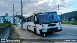 Ônibus Particulares 8102 na cidade de Florianópolis, Santa Catarina, Brasil, por Gabriel Paiva. Número da foto: #12637483.