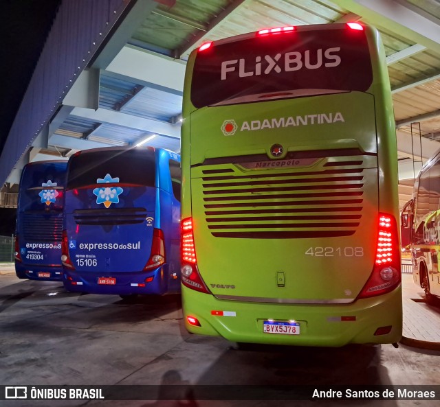 FlixBus Transporte e Tecnologia do Brasil 422108 na cidade de Resende, Rio de Janeiro, Brasil, por Andre Santos de Moraes. Número da foto: #12642356.