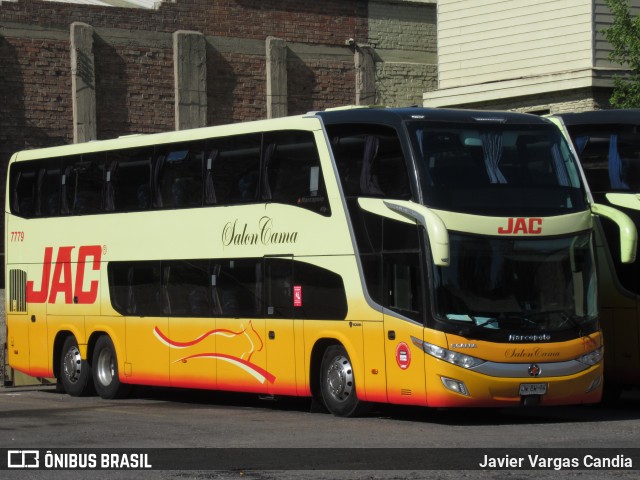 JAC 7779 na cidade de Santiago, Santiago, Metropolitana de Santiago, Chile, por Javier Vargas Candia. Número da foto: #12640310.