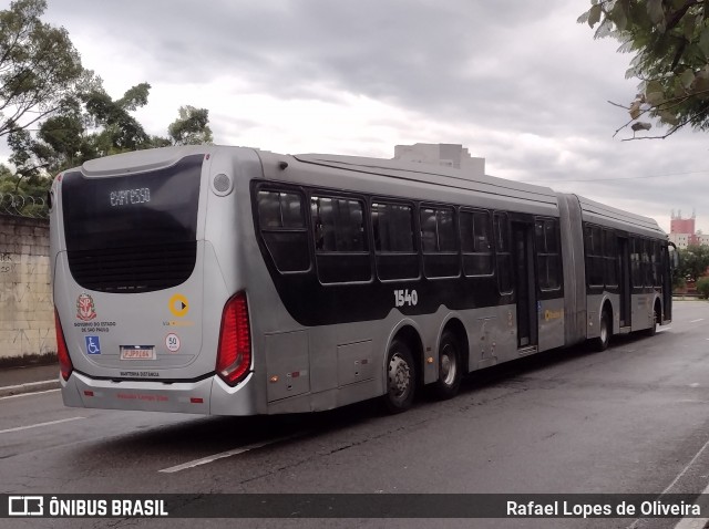 Lirabus 1540 na cidade de Taboão da Serra, São Paulo, Brasil, por Rafael Lopes de Oliveira. Número da foto: #12640130.