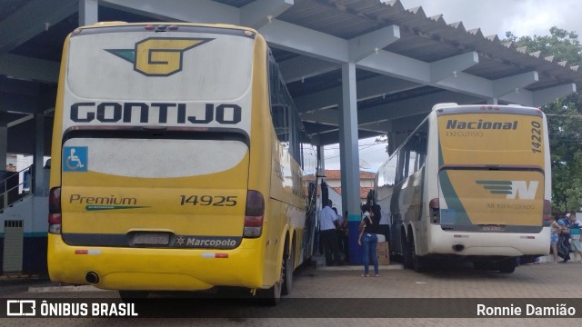 Empresa Gontijo de Transportes 14925 na cidade de Minas Novas, Minas Gerais, Brasil, por Ronnie Damião. Número da foto: #12640429.