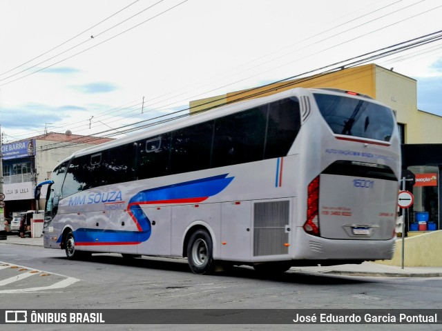 Auto Viação MM Souza Turismo 16001 na cidade de Monte Mor, São Paulo, Brasil, por José Eduardo Garcia Pontual. Número da foto: #12640946.