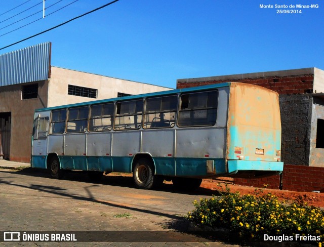 Transporte Rural 568 na cidade de Monte Santo de Minas, Minas Gerais, Brasil, por Douglas Freitas. Número da foto: #12644996.
