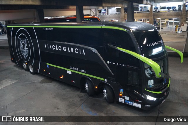 Viação Garcia 96071 na cidade de Curitiba, Paraná, Brasil, por Diogo Viec. Número da foto: #12643551.