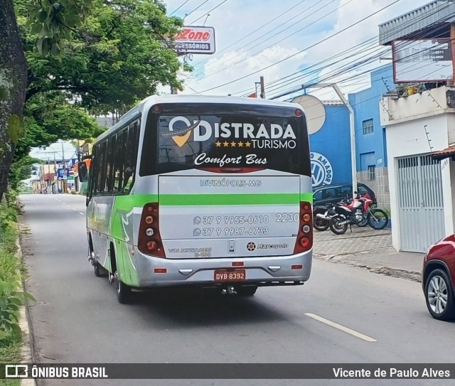 Distrada Tur 2230 na cidade de Divinópolis, Minas Gerais, Brasil, por Vicente de Paulo Alves. Número da foto: #12643243.