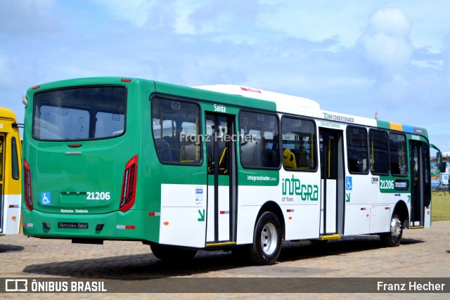 OT Trans - Ótima Salvador Transportes 21206 na cidade de Salvador, Bahia, Brasil, por Franz Hecher. Número da foto: #12643389.