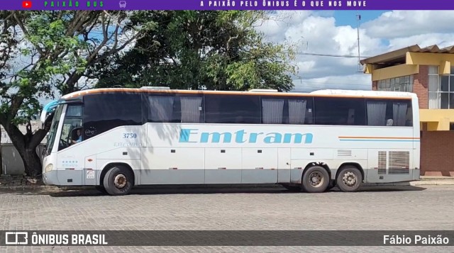 Emtram 3750 na cidade de Vitória da Conquista, Bahia, Brasil, por Fábio Paixão. Número da foto: #12643359.